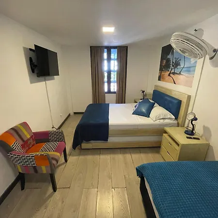 Air Guest House Medellin Exterior photo