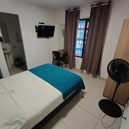 Air Guest House Medellin Exterior photo